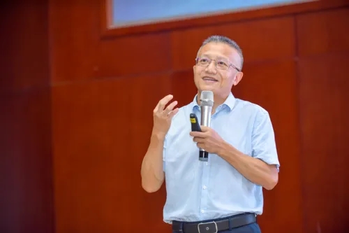 电子科技大学计算机科学与工程学院/网络安全学院院长张小松教授莅临研究院&智慧海洋参观交流(图1) 电子科技大学计算机科学与工程学院/网络安全学院院长张小松教授莅临研究院&智慧海洋参观交流(图1)