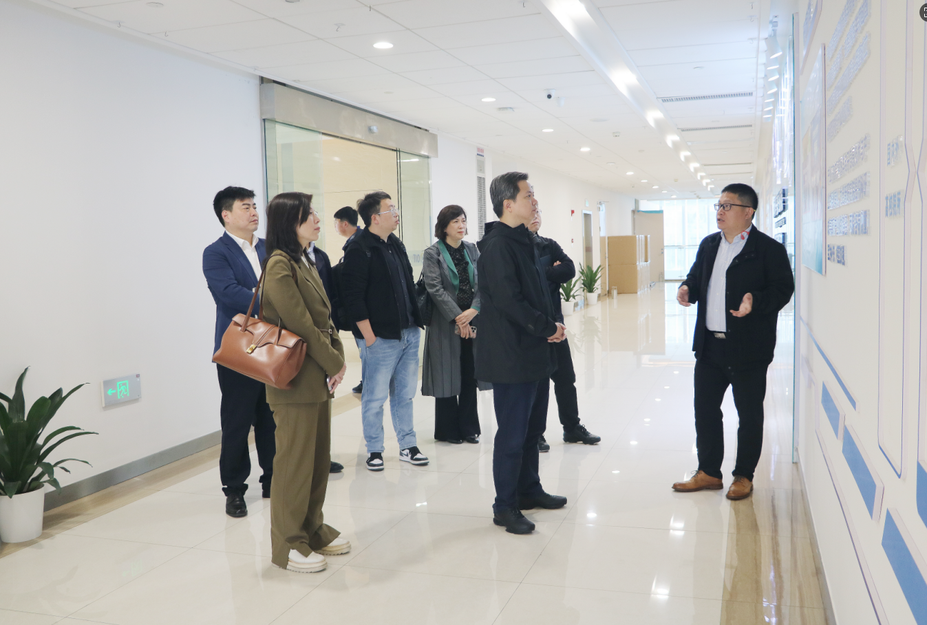 江苏省如皋市委常委、市政府副市长陈鸣华一行莅临智慧海洋&OIT研究院考察指导(图1)