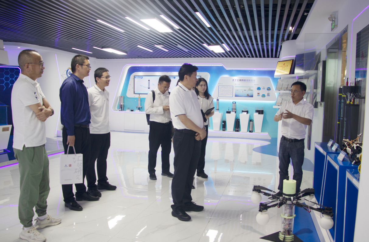 共探环保科技新机遇——河南投资集团一行莅临智慧海洋&OIT研究院参观交流​​(图1)